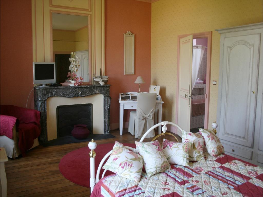 Chateau Du Clos Mortier Saint-Dizier Habitación foto