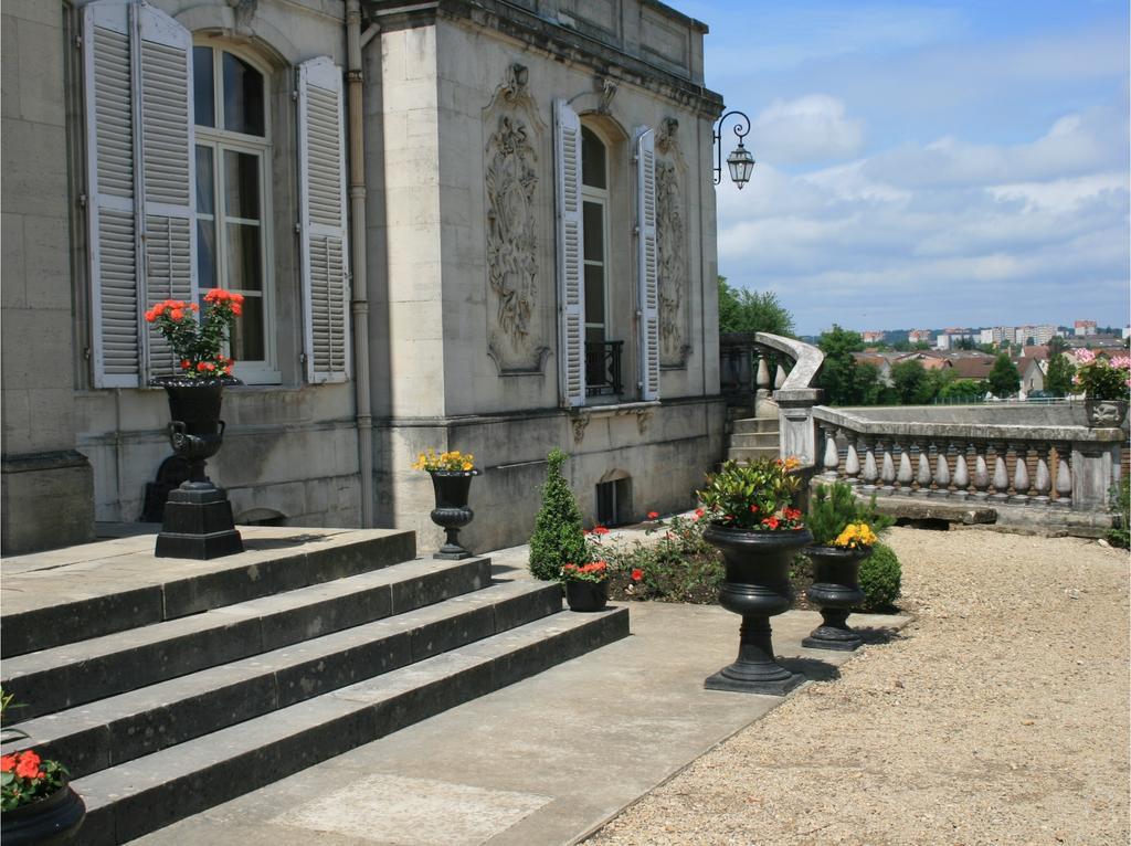 Chateau Du Clos Mortier Saint-Dizier Exterior foto